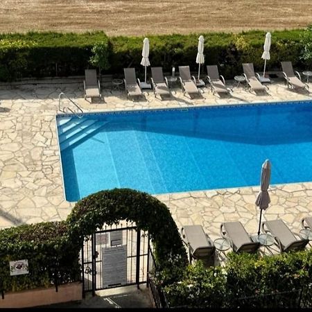 Two Bedroom Apartment With Pool Paphos Kültér fotó